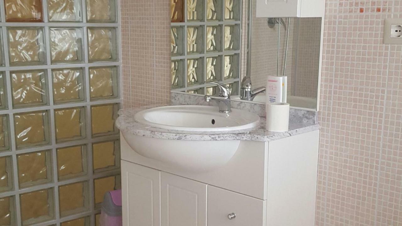 Su Carreri Bed & Breakfast Armungia Dış mekan fotoğraf